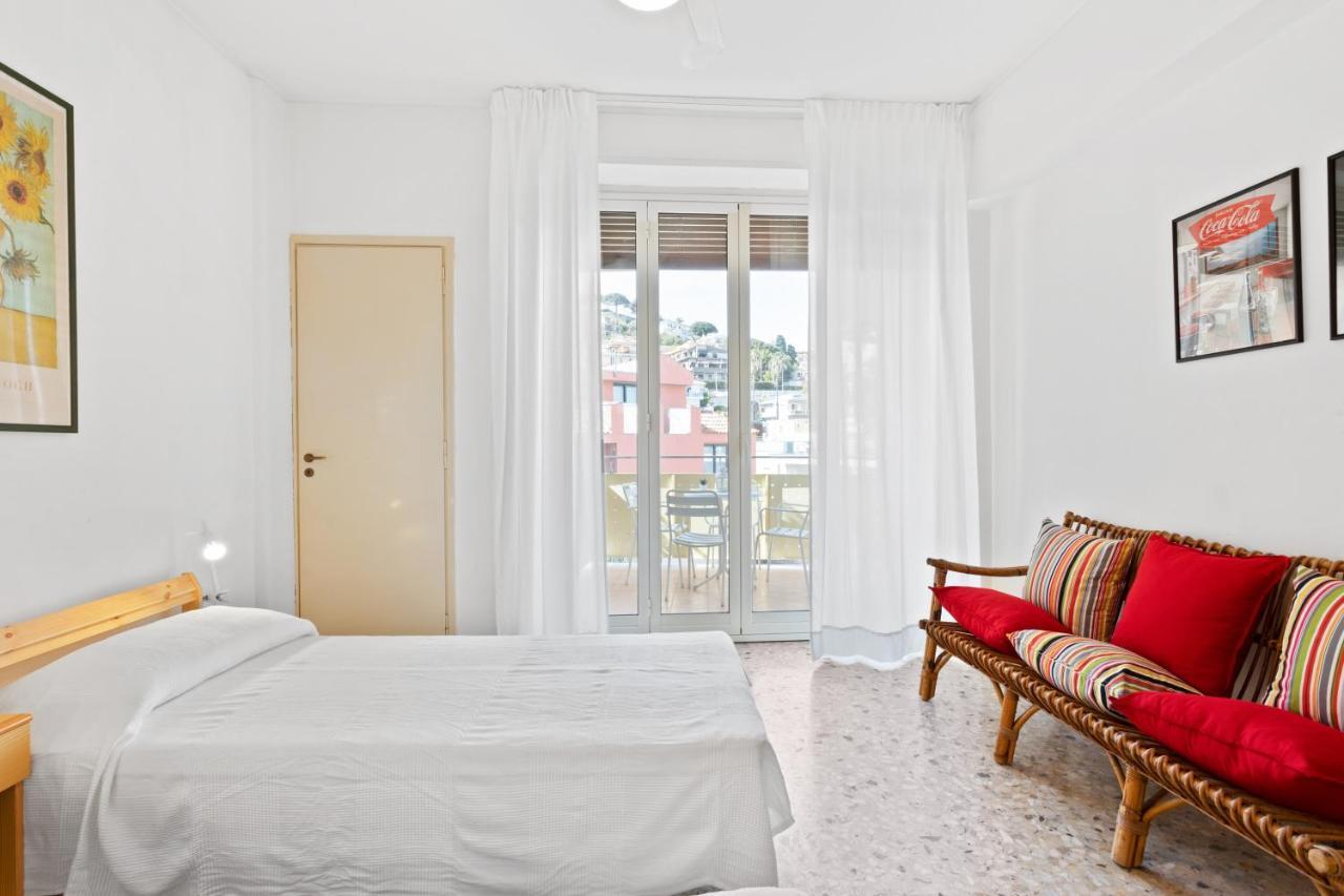 Aci Castello Seaview Apartment With Parking Kültér fotó